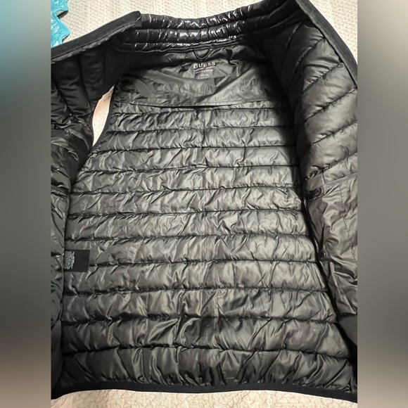 GUESS Men's - Picture 10 of 11